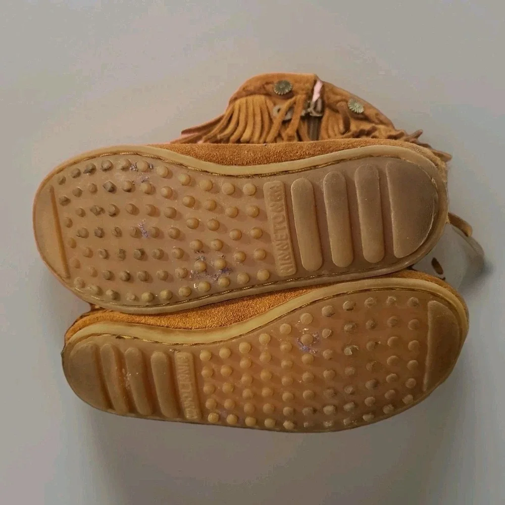 Minnetonka Little Kids Size 11 Boots Tall Brown Suede Fringe Tiered Moccasin